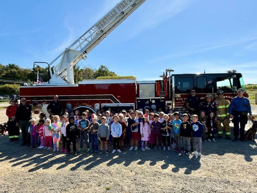 Lakeview Kindergarten Students Visit Denville First Responders October 2025